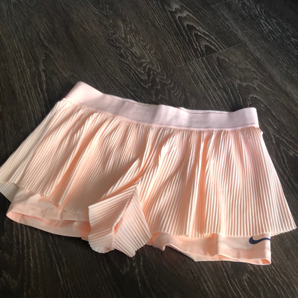 Nike court shorts size XL